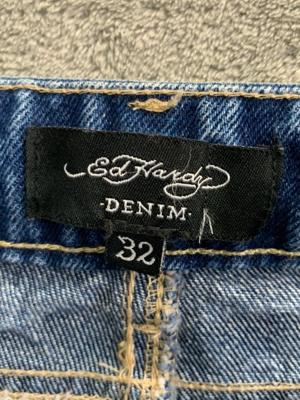 Ed Hardy Baggy Jeans Womens 32x31” Blue Multi Tattoo Painted Logo Koi Tiger Y2K - Picture 9 of 12